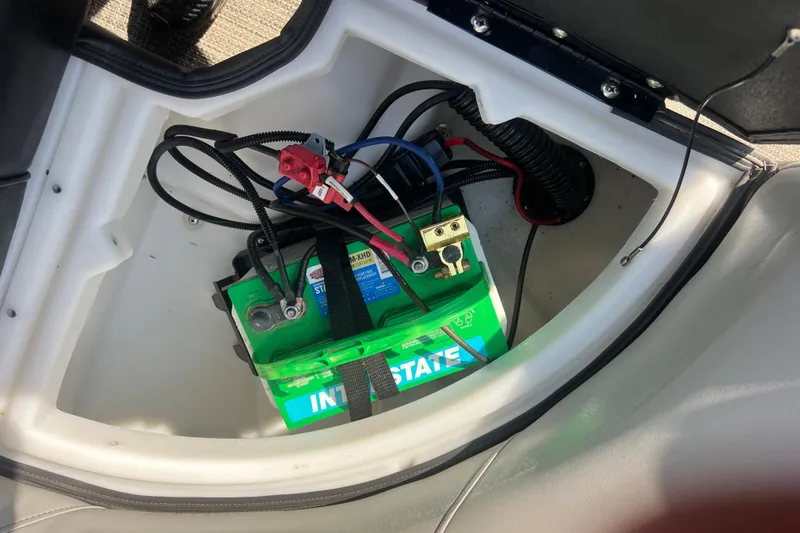 Slide: The Image of Battery compartment of 2022 Viaggio Lago V-U 22 with Interstate battery installed. - 31