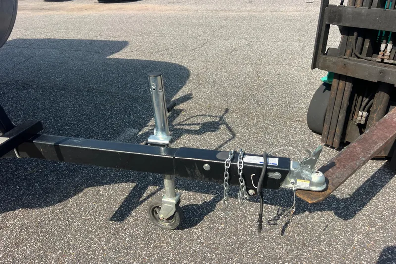 Slide: The Image of Trailer hitch of a 2022 Viaggio Lago V-U 22 on asphalt surface. - 17