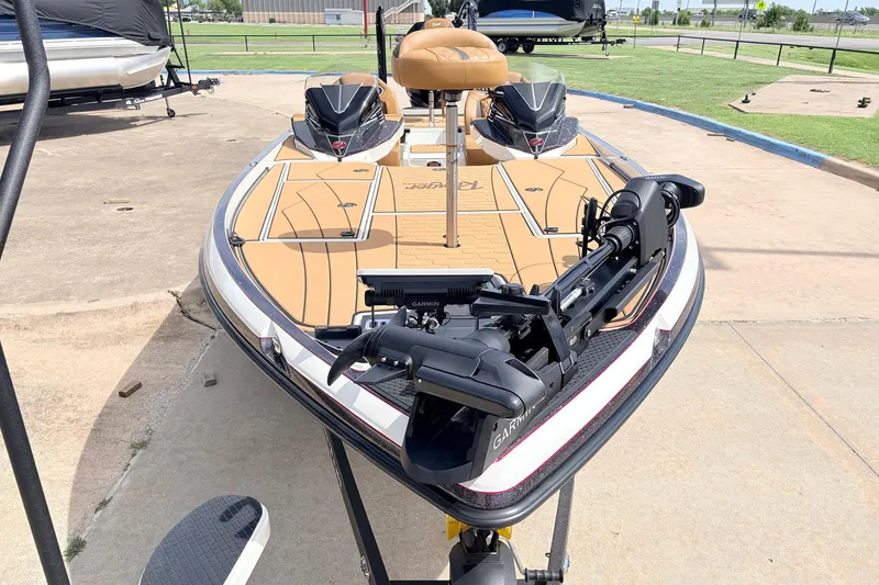 Slide: The Image of 2026 Ranger Z521R Ultra boat with advanced Garmin equipment on display. - 4