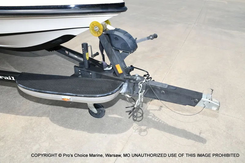 Slide: The Image of Close-up of a 2021 Ranger Z521L CUP boat trailer. - 38