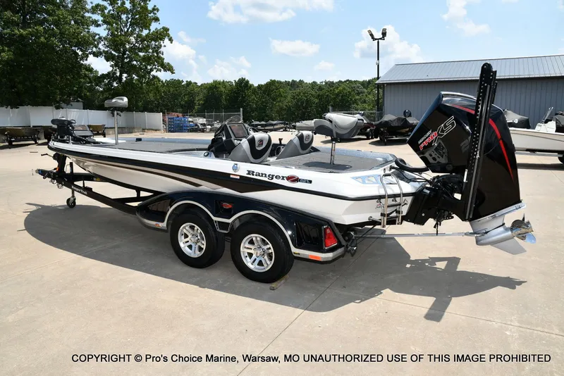 Slide: The Image of 2021 Ranger Z521L CUP on a trailer, ready for the water. - 32