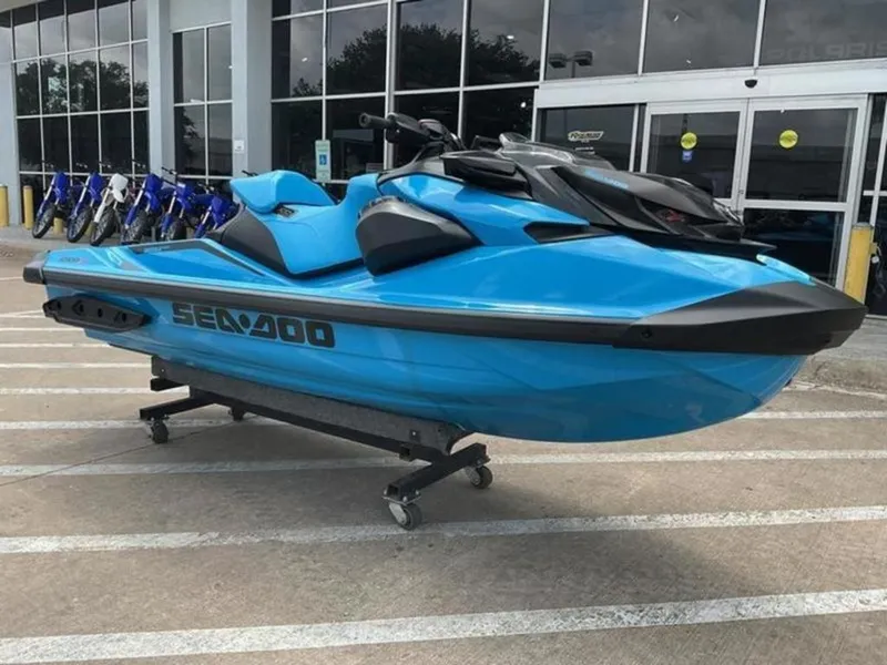 The Image of Sea-Doo RXP-X™ 325 Tech, BRP Premium A, iBR Gulf 2026 - 0