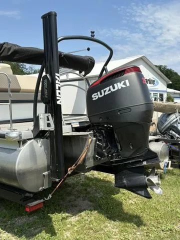 Slide: The Image of Premier 250 Solaris RL 2020 - 3
