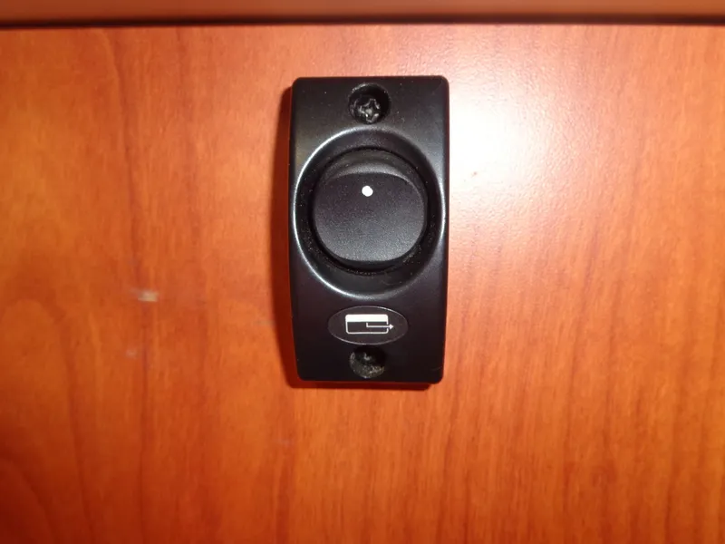Slide: The Image of Bayliner 245 Cruiser 2007 - 56