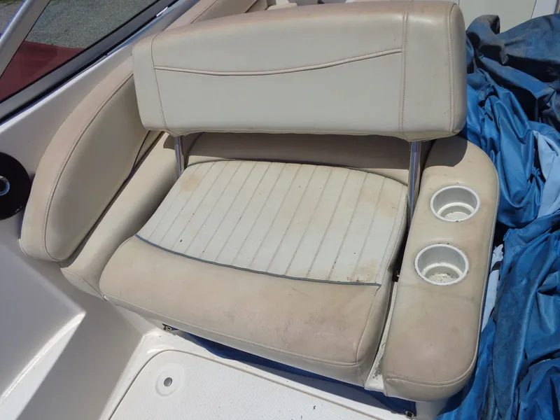 Slide: The Image of Bayliner 245 Cruiser 2007 - 15