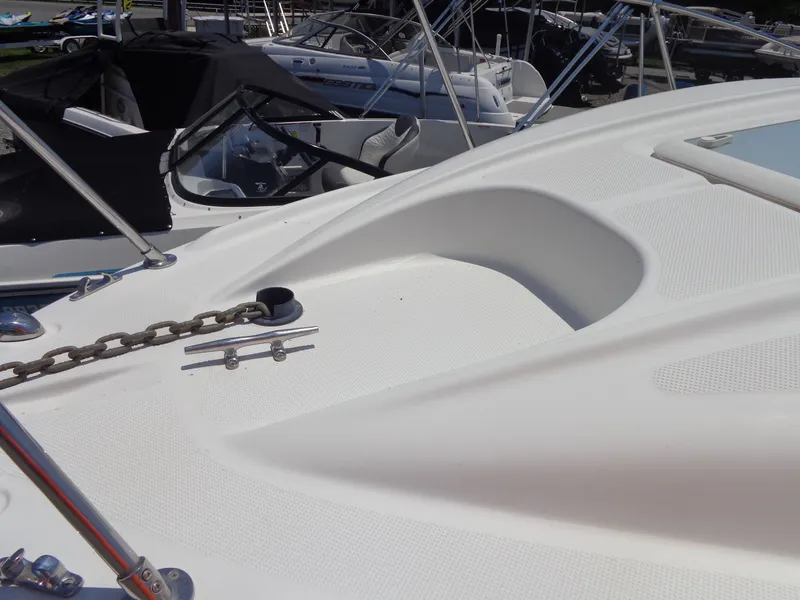 Slide: The Image of Bayliner 245 Cruiser 2007 - 11