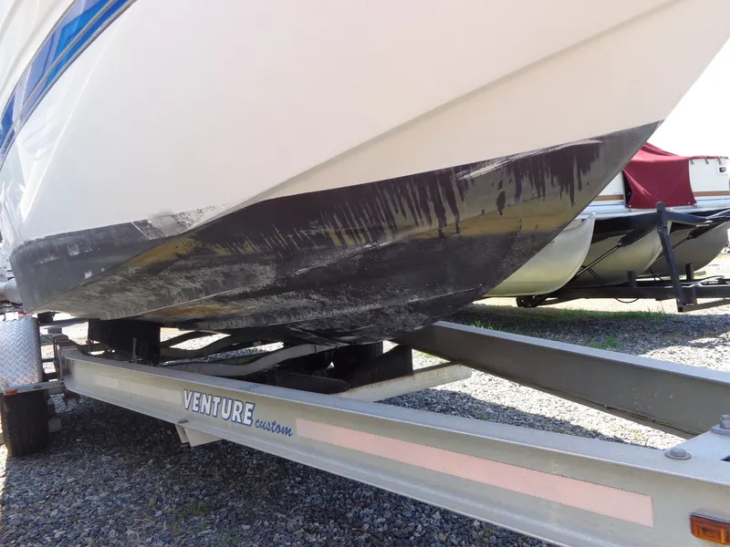 Slide: The Image of Bayliner 245 Cruiser 2007 - 12