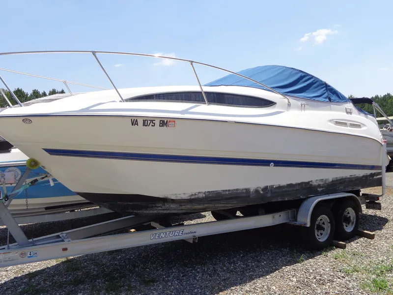 The Image of Bayliner 245 Cruiser 2007 - 1