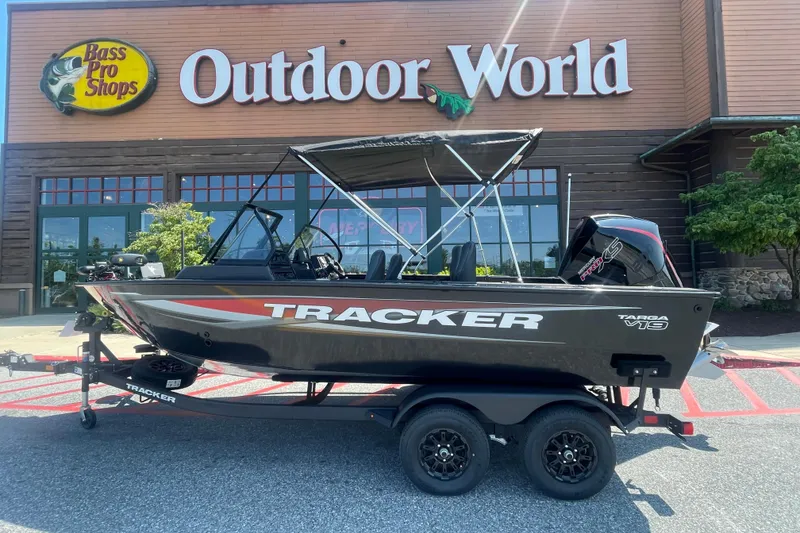 The Image of 2026 Tracker Targa V-19 WT boat displayed outside Bass Pro Shops Outdoor World. - 0