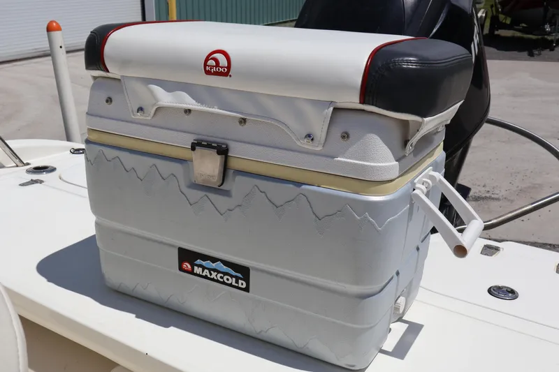 Slide: The Image of Igloo MaxCold cooler on 2007 Boston Whaler 180 Dauntless boat deck. - 41