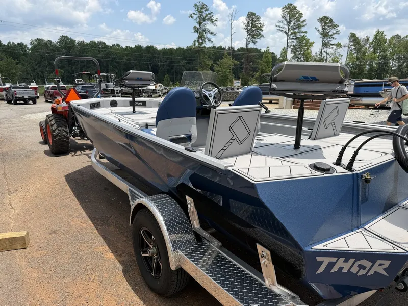 Slide: The Image of Thor Lake Hammer 1900 SC 115HP SS 2027 - 4