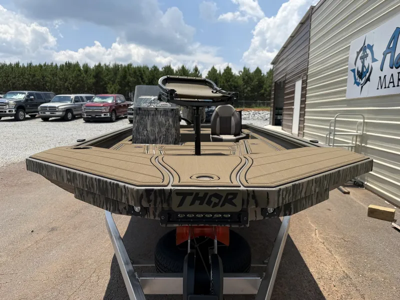 Slide: The Image of Thor Lake Hammer 1900 SC 140HP SS 2027 - 2