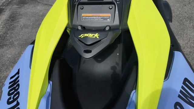 Slide: The Image of Sea-Doo Spark for 3 2024 - 13