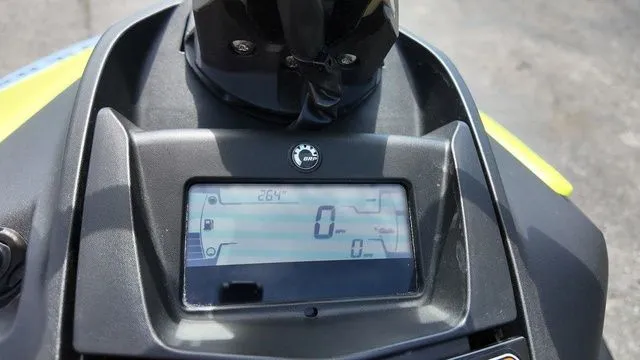 Slide: The Image of Sea-Doo Spark for 3 2024 - 11