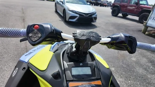 Slide: The Image of Sea-Doo Spark for 3 2024 - 12
