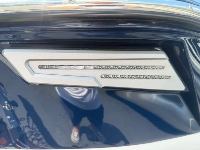 Slide: The Image of Malibu Wakesetter 23 LSV 2026 - 20