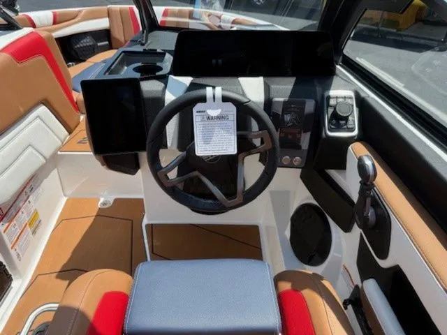 Slide: The Image of Malibu Wakesetter 23 LSV 2026 - 2