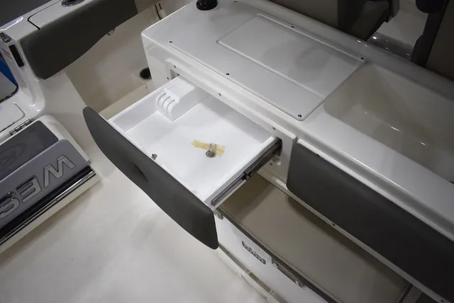 Slide: The Image of Key West Boats 263 FS 2026 - 43