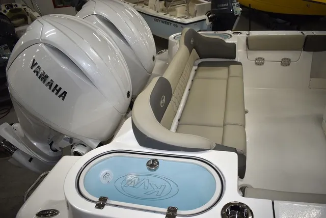 Slide: The Image of Key West Boats 263 FS 2026 - 7