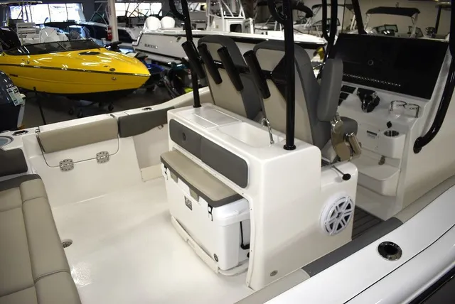 Slide: The Image of Key West Boats 263 FS 2026 - 9