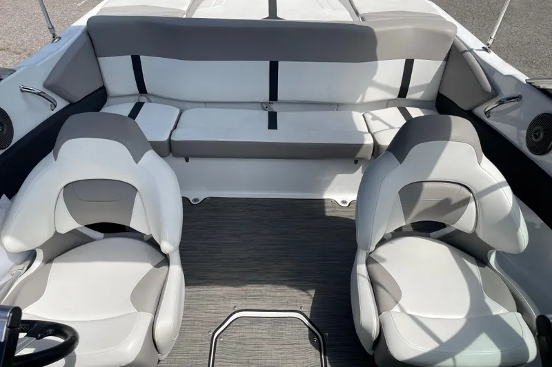 Slide: The Image of Interior of 2020 Four Winns H190 boat with stylish seating and modern design. - 12