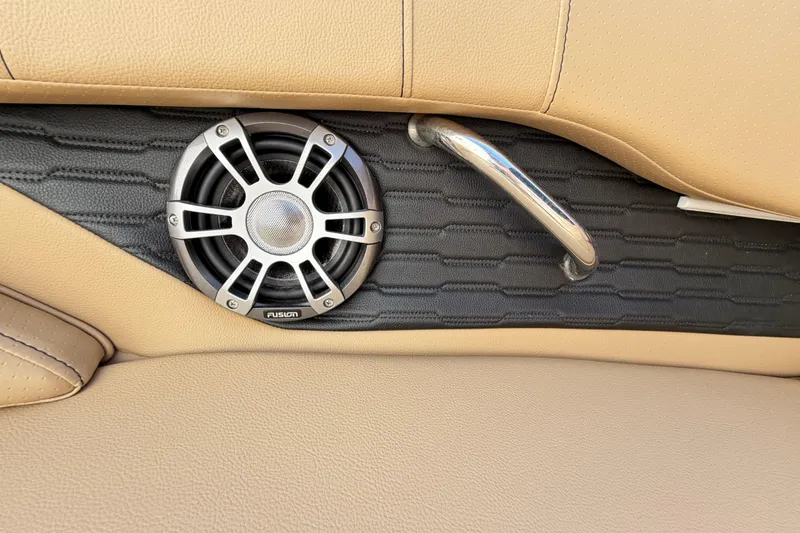 Slide: The Image of 2024 Sea Ray SPX 190 Outboard interior speaker and handle detail. - 29