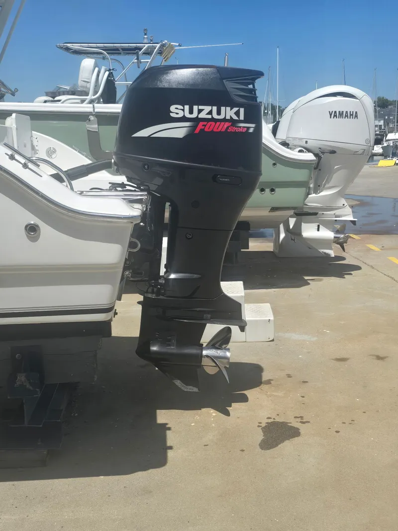 Slide: The Image of Sea Fox 236 WA with second station - 7