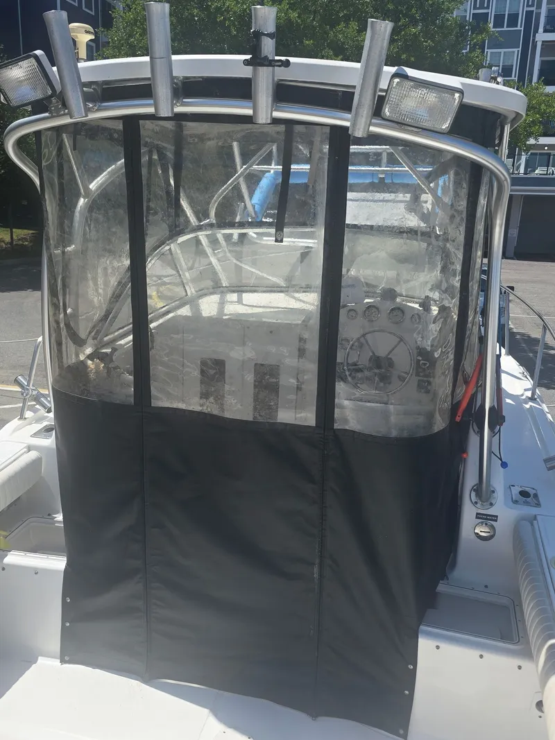 Slide: The Image of Sea Fox 236 WA with second station - 10