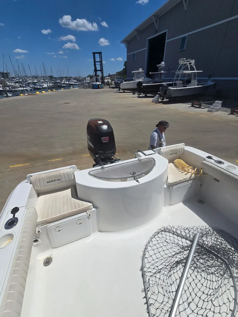 Slide: The Image of Sea Fox 236 WA with second station - 11