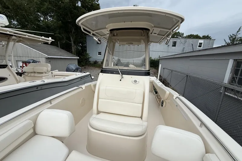 Slide: The Image of 2020 Grady-White Fisherman 257 boat with spacious seating and T-top canopy. - 10