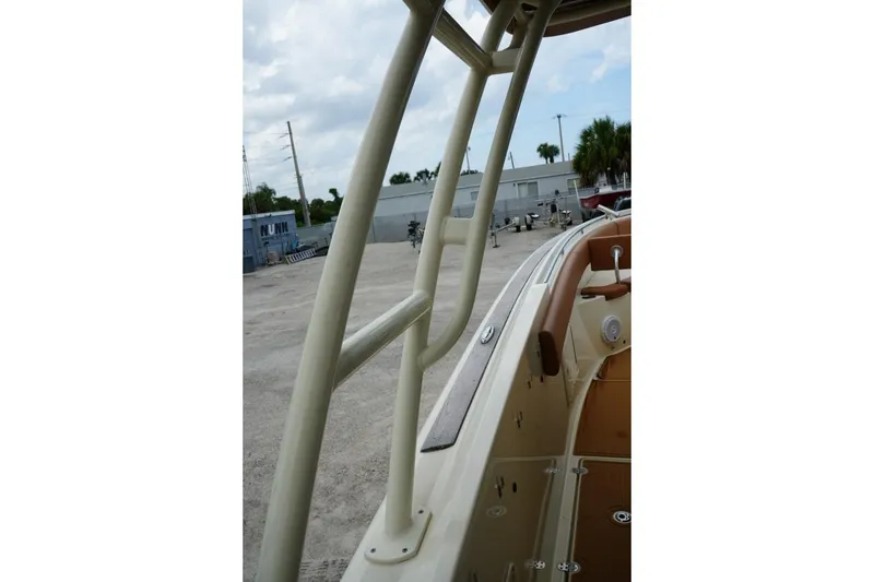 Slide: The Image of 2016 Chris-Craft Catalina 34 boat deck with railing and seating area. - 41
