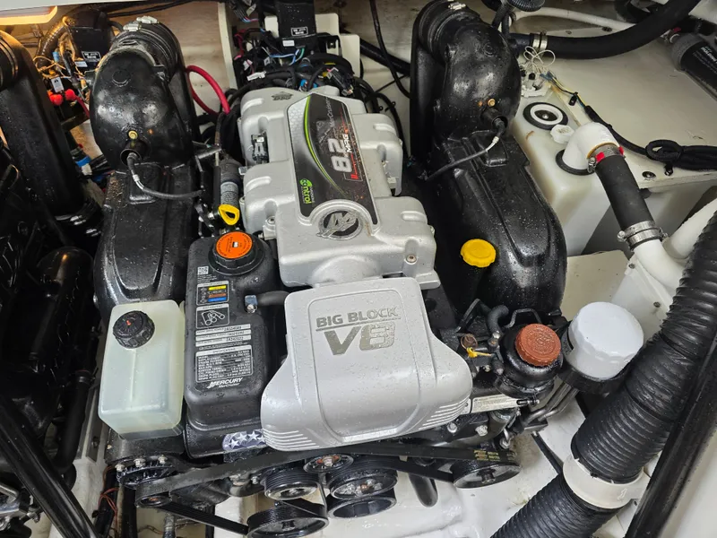 Slide: The Image of Engine compartment of a 2017 Sea Ray Sundancer 350 Coupe with a Big Block V8 engine. - 40