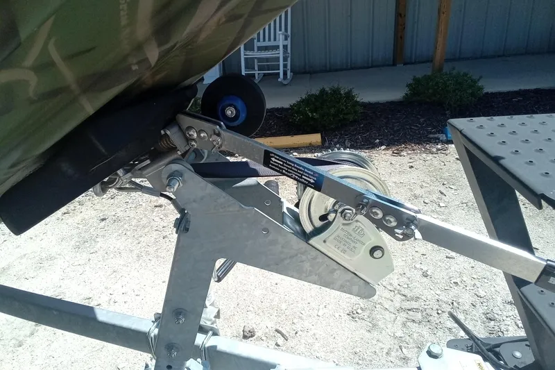 Slide: The Image of Trailer winch mechanism for 2025 Lund 1760 Predator SC boat. - 10
