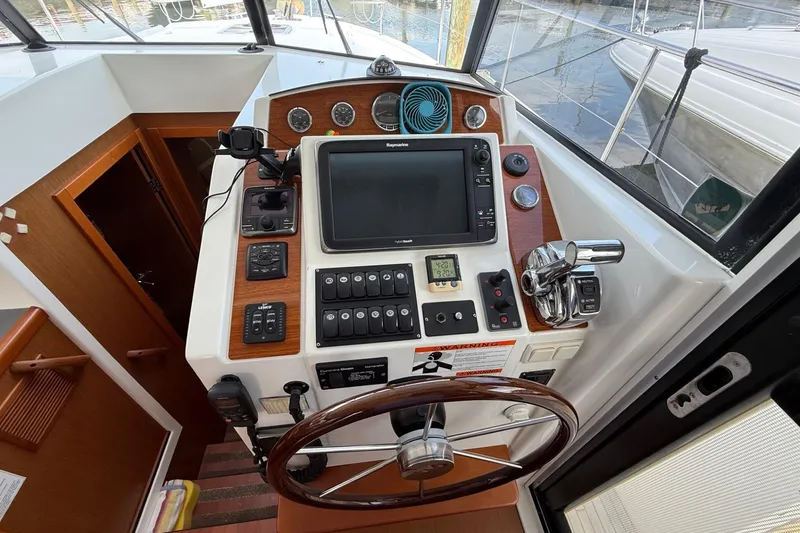 Slide: The Image of Beneteau Swift Trawler 34 - 20