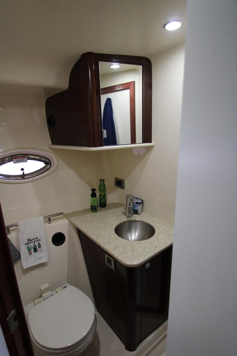 Slide: The Image of Sea Ray 38 Sundancer 2008 - 83