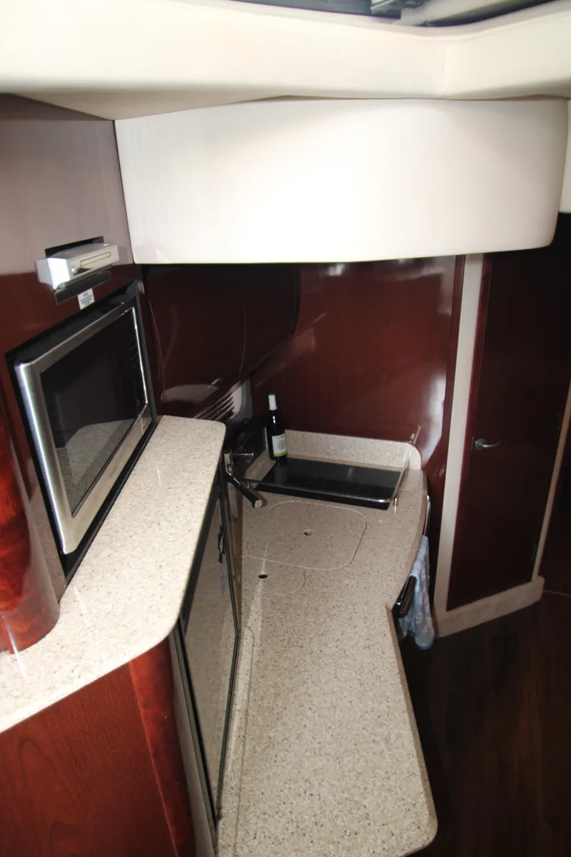 Slide: The Image of Sea Ray 38 Sundancer 2008 - 71