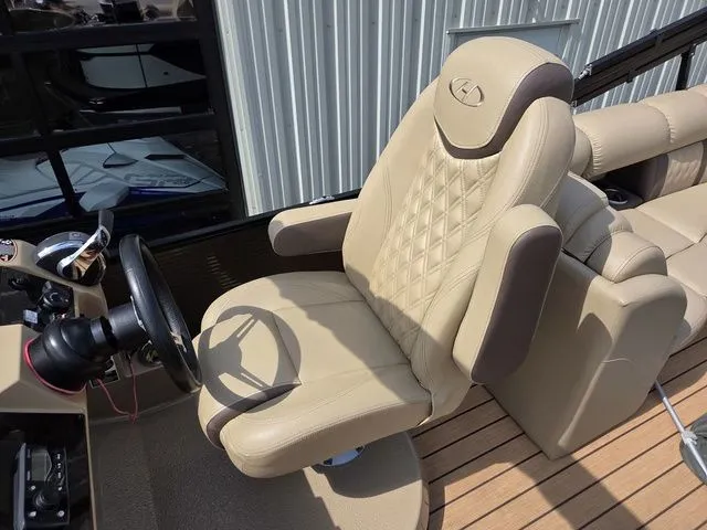 Slide: The Image of Harris Sunliner 240 3-25" 2018 - 12