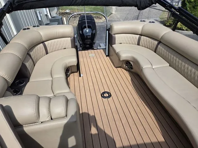 Slide: The Image of Harris Sunliner 240 3-25" 2018 - 7