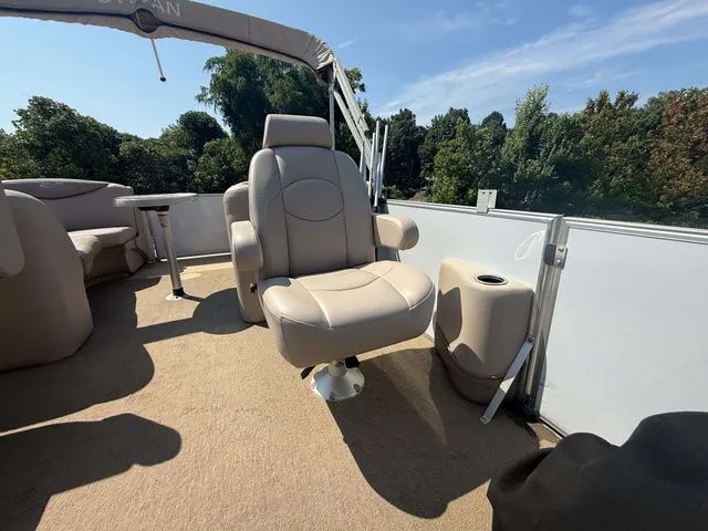 Slide: The Image of Sylvan Mirage Cruise 8522 LZ 2013 - 19