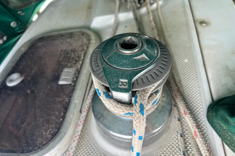 Slide: The Image of Winch on 1998 Catalina 36 MkII sailboat deck with ropes. - 33