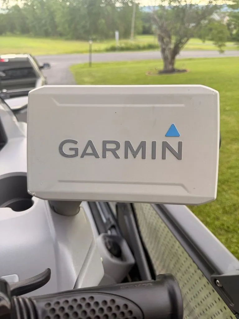 Slide: The Image of Garmin device on a 2023 Sea-Doo Switch Sport boat. - 5