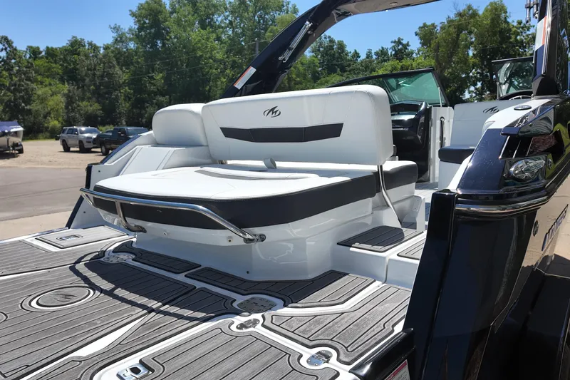 Slide: The Image of 2017 Monterey 258SS Super Sport boat with sleek seating and modern design. - 7