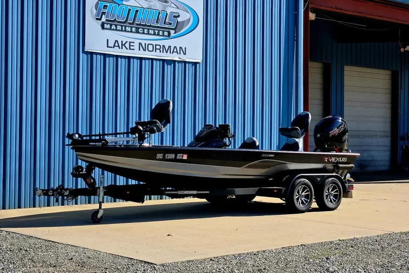 Slide: The Image of 2022 Vexus AVX1980 boat at Foothills Marine Center, Lake Norman. - 5