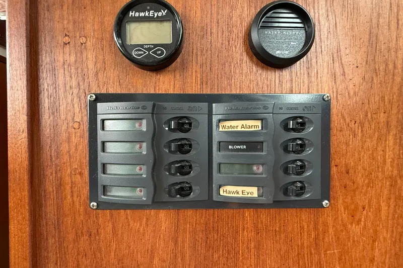 Slide: The Image of Control panel on 1985 Tollycraft 34 Sundeck Motor Yacht with HawkEye depth gauge. - 20