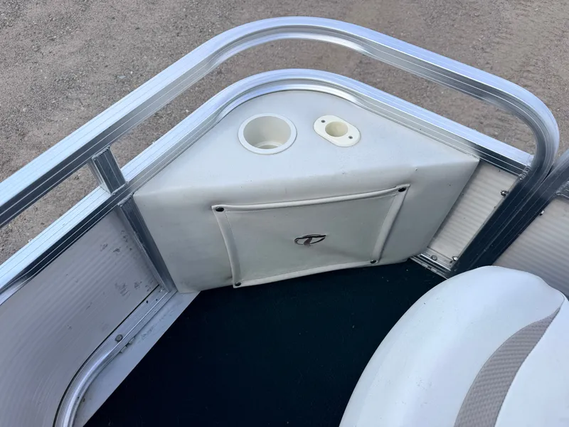 Slide: The Image of Tahoe 22 Fish N Fun & 2021-90HP Mercury 4Stroke EFI 2008 - 48