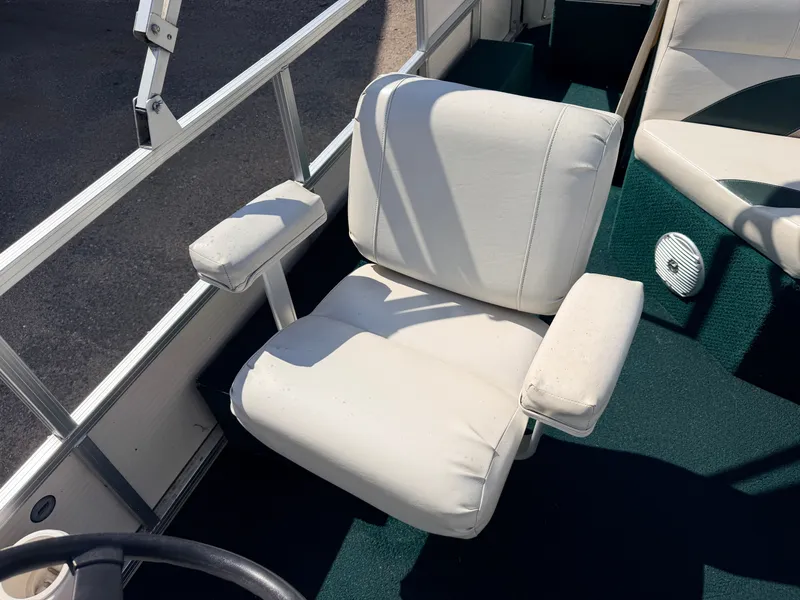 Slide: The Image of Tahoe 22 Fish N Fun & 2021-90HP Mercury 4Stroke EFI 2008 - 28