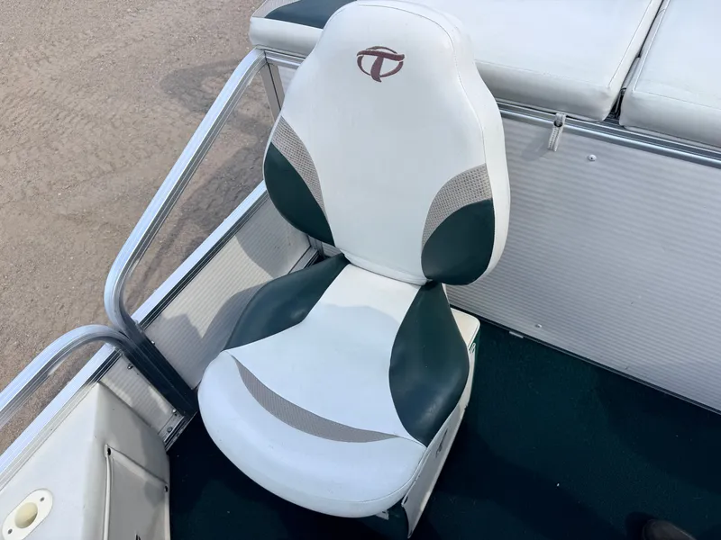 Slide: The Image of Tahoe 22 Fish N Fun & 2021-90HP Mercury 4Stroke EFI 2008 - 49