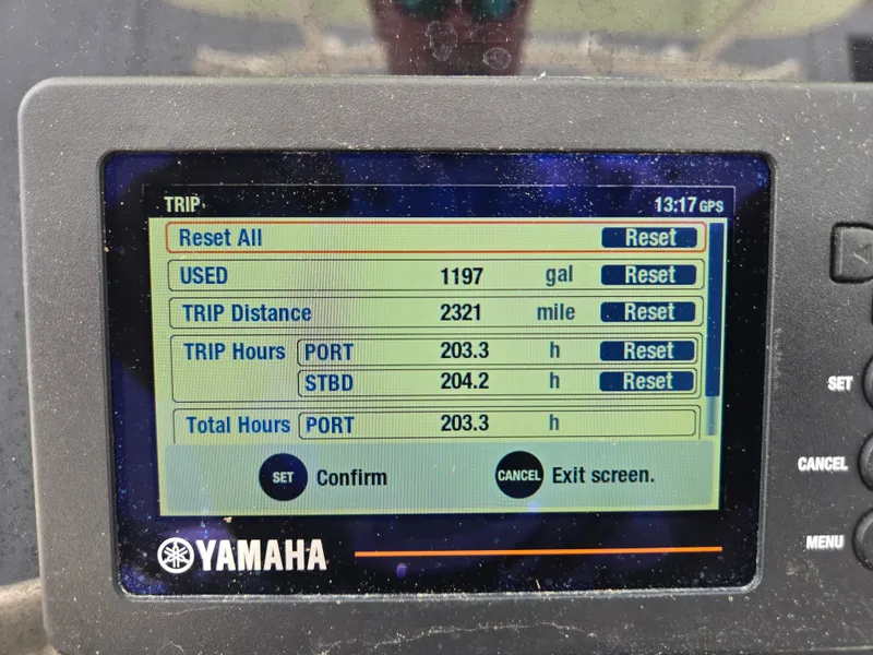 Slide: The Image of Yamaha display shows fuel usage and trip data. - 17