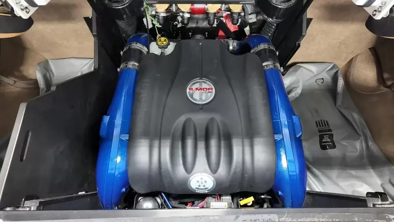 Slide: The Image of MasterCraft X26 2022 - 74