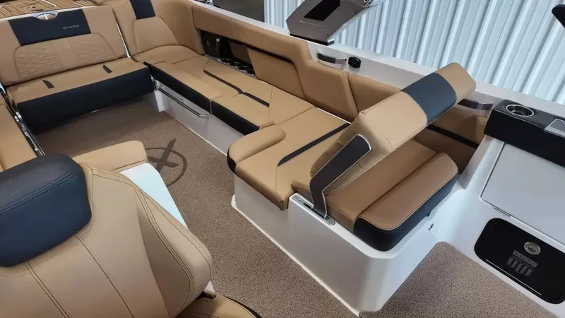 Slide: The Image of MasterCraft X26 2022 - 50